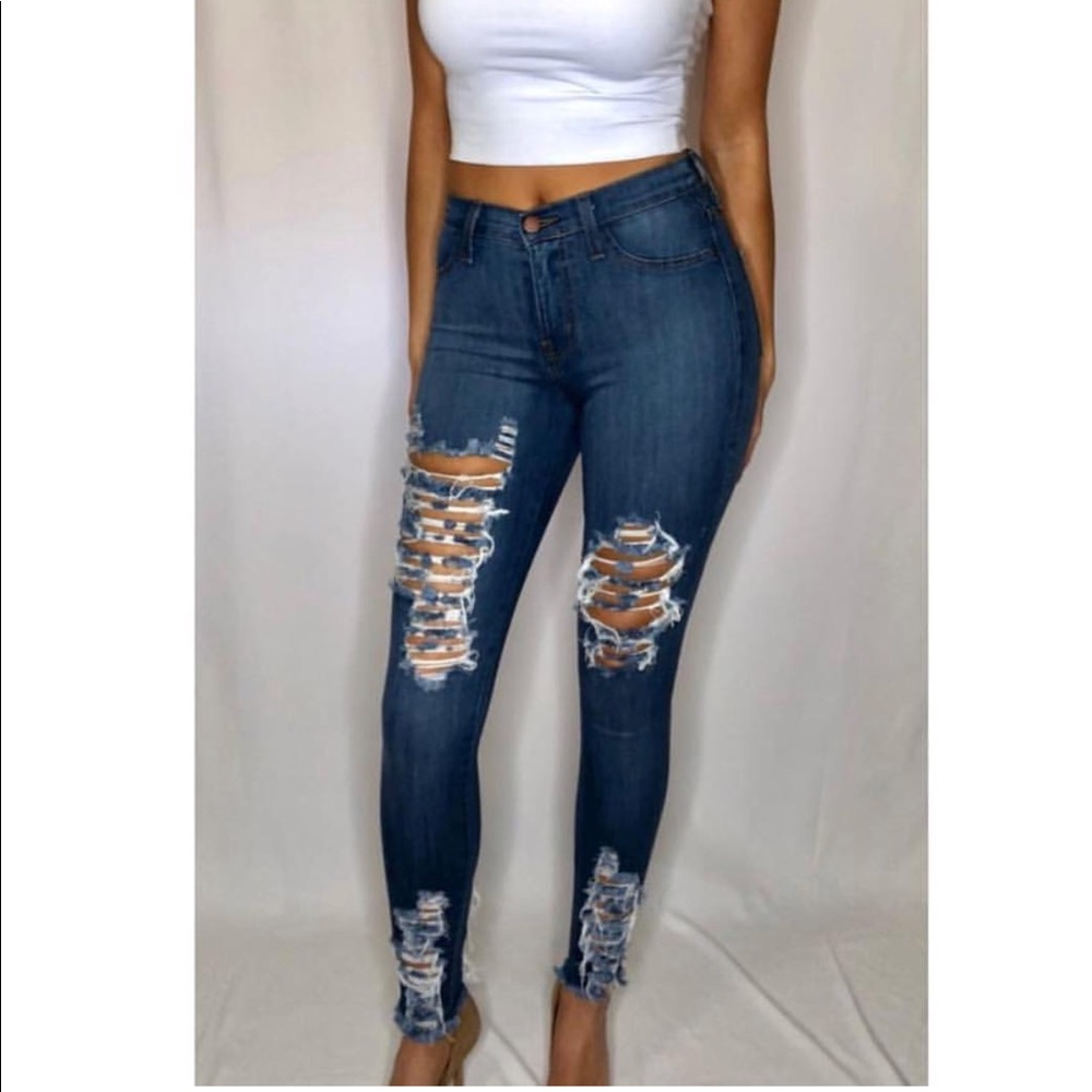 Destroyed Skinny Jeans